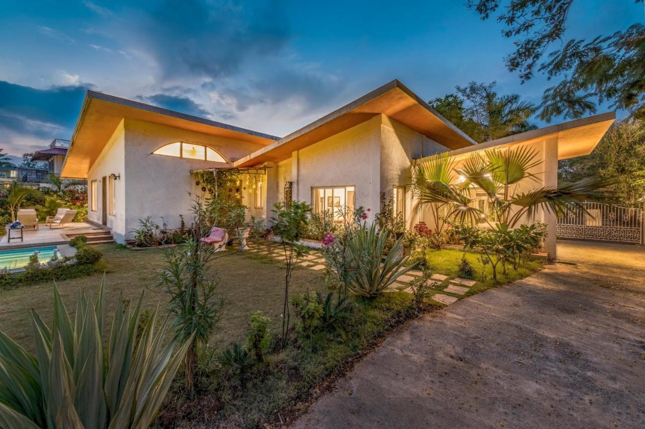 Saffronstays Roselle, Malavli - Pet-Friendly Pool Villa With Modern Interiors Lonavala Esterno foto